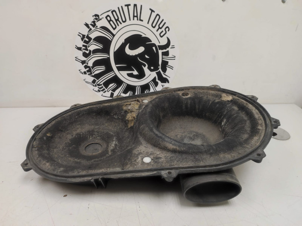 Крышка вариатора внеш Can-Am Maverick X3 бу